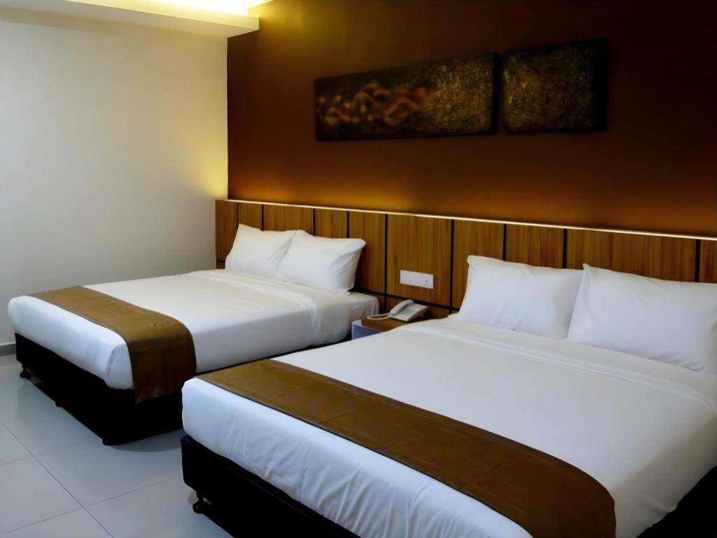 Gm Holiday Hotel Permai Jaya Kampong Tebing Rabak Ngoại thất bức ảnh